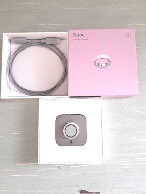Share Oura Ring 4 Ceramic Petal Smart Ring Health Tracking Size 9 EXCELLENT CON